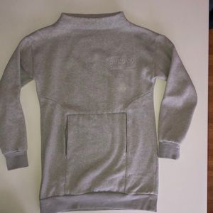 Long Gymshark sweatershirt